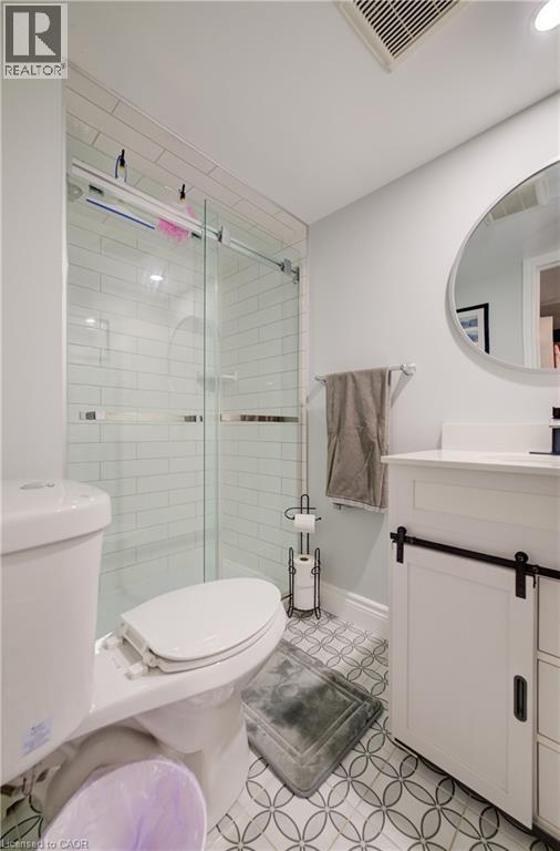 172 RENNIE Drive, Kitchener, Ontario, N2A1J6 — Photo 34
