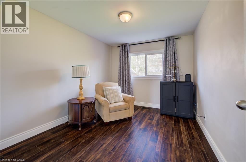 172 RENNIE Drive, Kitchener, Ontario, N2A1J6 — Photo 7