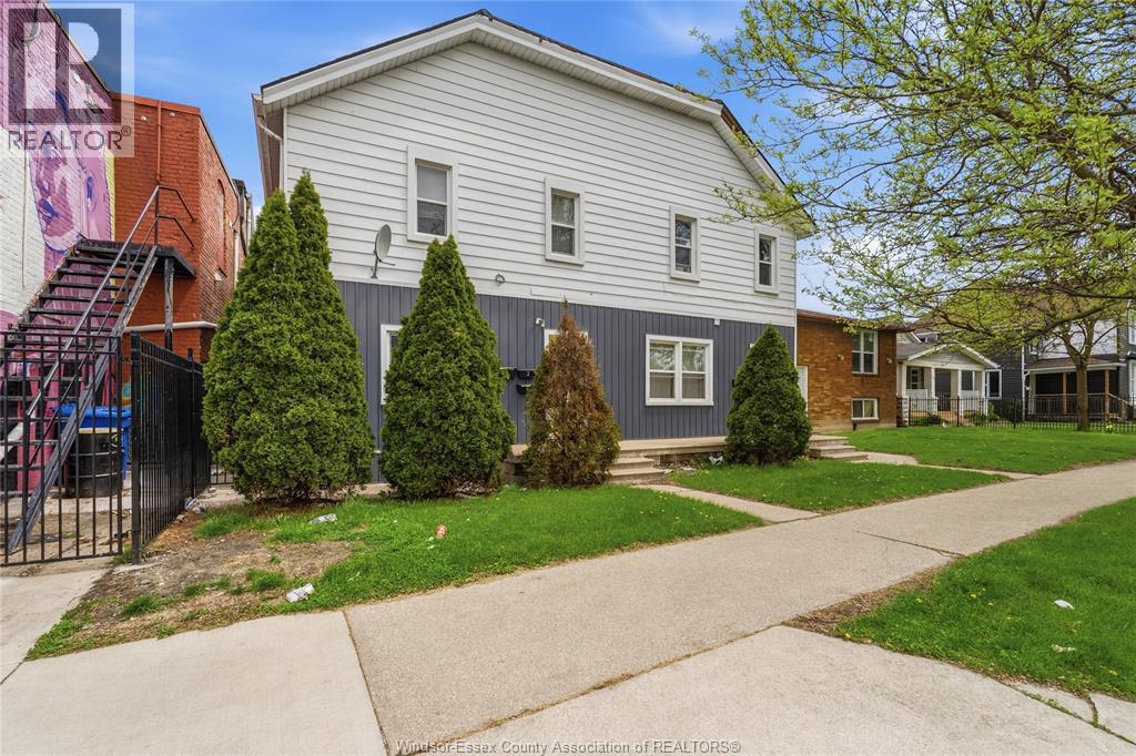 314 Bruce AVENUE, Windsor, Ontario, N9A4W5 — Photo 2
