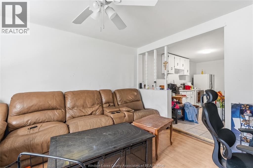 314 Bruce AVENUE, Windsor, Ontario, N9A4W5 — Photo 3