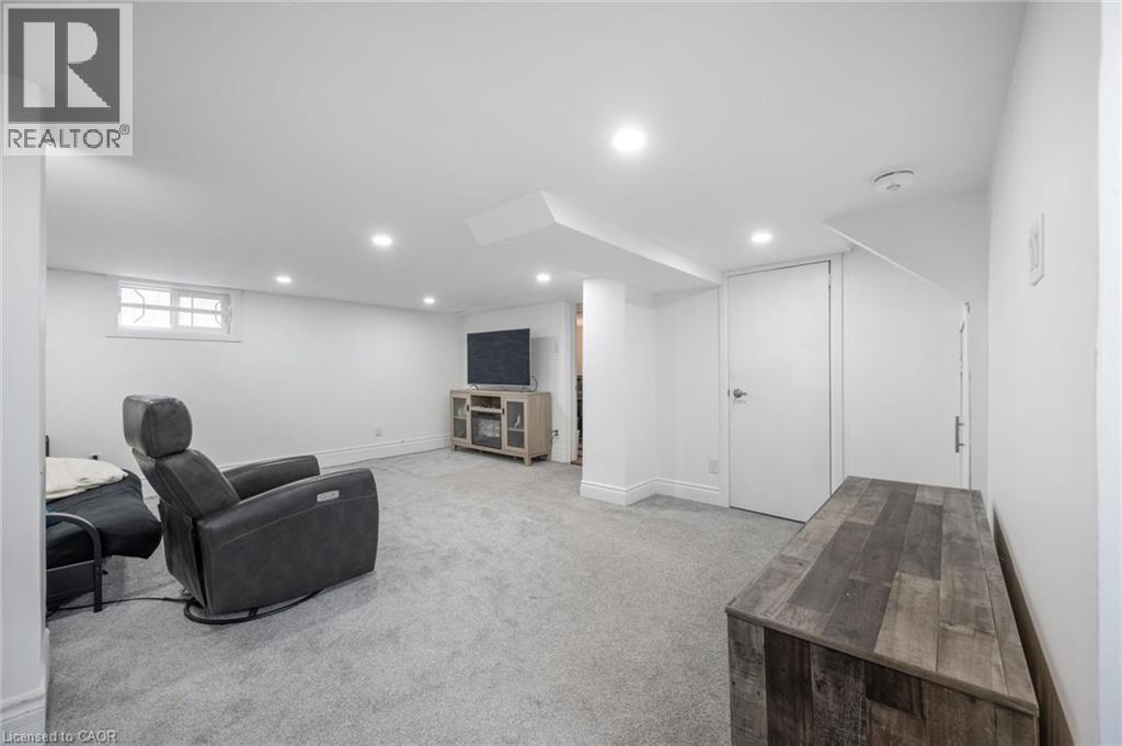 9 SPADINA Road E, Kitchener, Ontario, N2M3X2 — Photo 24