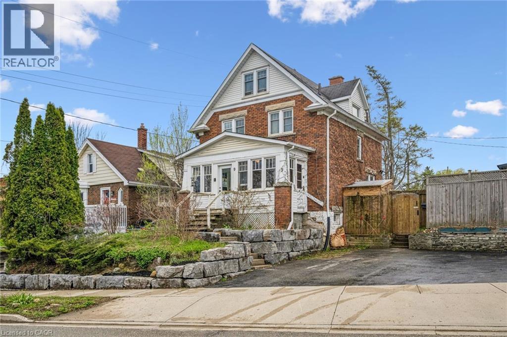 9 SPADINA Road E, Kitchener, Ontario, N2M3X2 — Photo 3