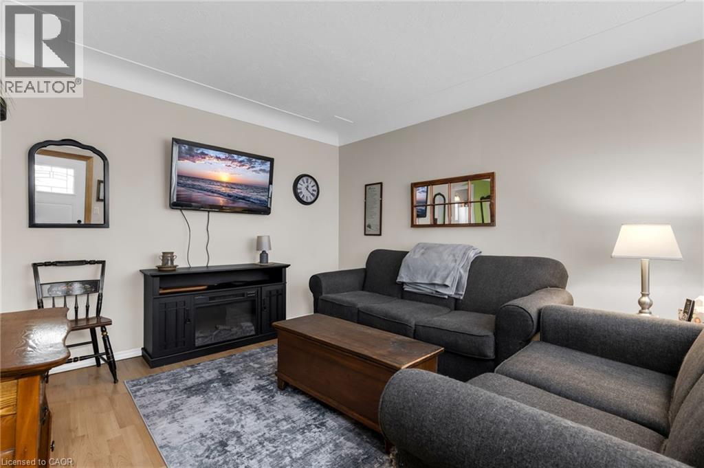 95 DANA Drive, Hamilton, Ontario, L9L3H9 — Photo 3