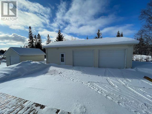 570 Thiel RD, Dryden, Ontario, P8N3G2 — Photo 2