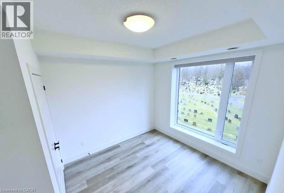 107 ROGER Street Unit# 304, Waterloo, Ontario, N2J0G3 — Photo 10