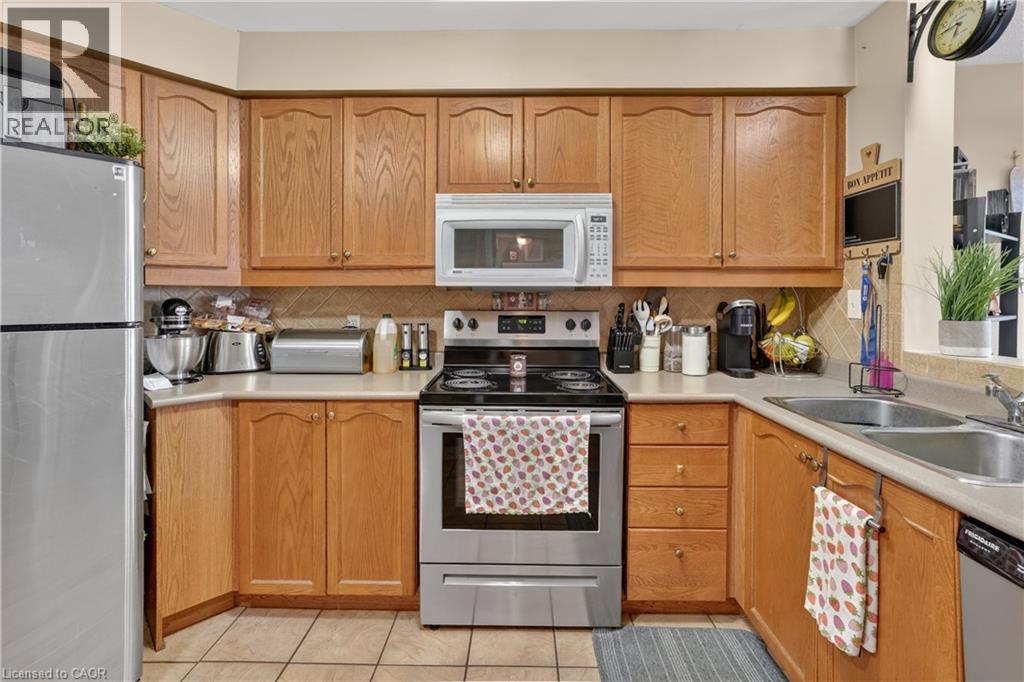 742 ANGLER Way, Waterloo, Ontario, N2K4L7 — Photo 10