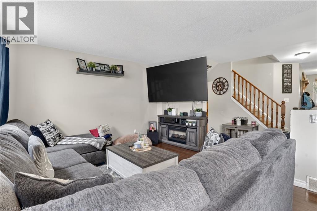 742 ANGLER Way, Waterloo, Ontario, N2K4L7 — Photo 13