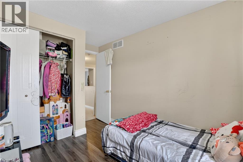 742 ANGLER Way, Waterloo, Ontario, N2K4L7 — Photo 22