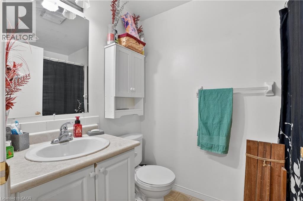 742 ANGLER Way, Waterloo, Ontario, N2K4L7 — Photo 23
