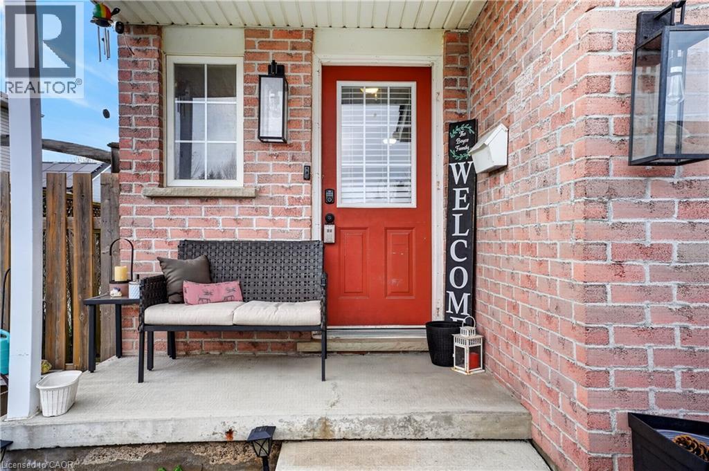 742 ANGLER Way, Waterloo, Ontario, N2K4L7 — Photo 3