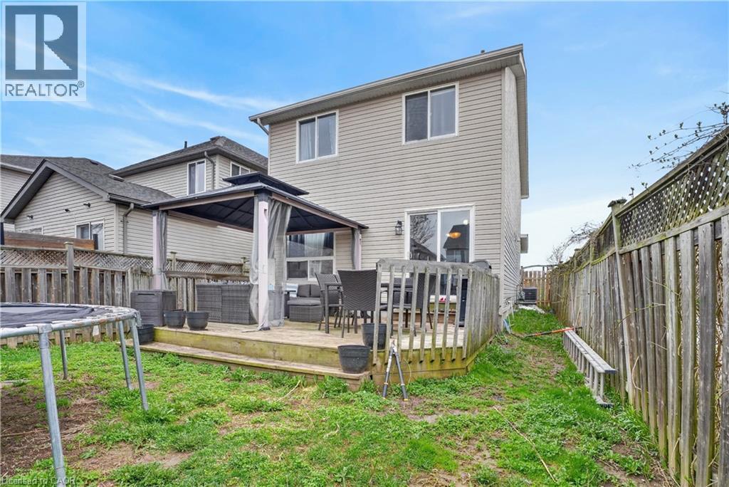 742 ANGLER Way, Waterloo, Ontario, N2K4L7 — Photo 32