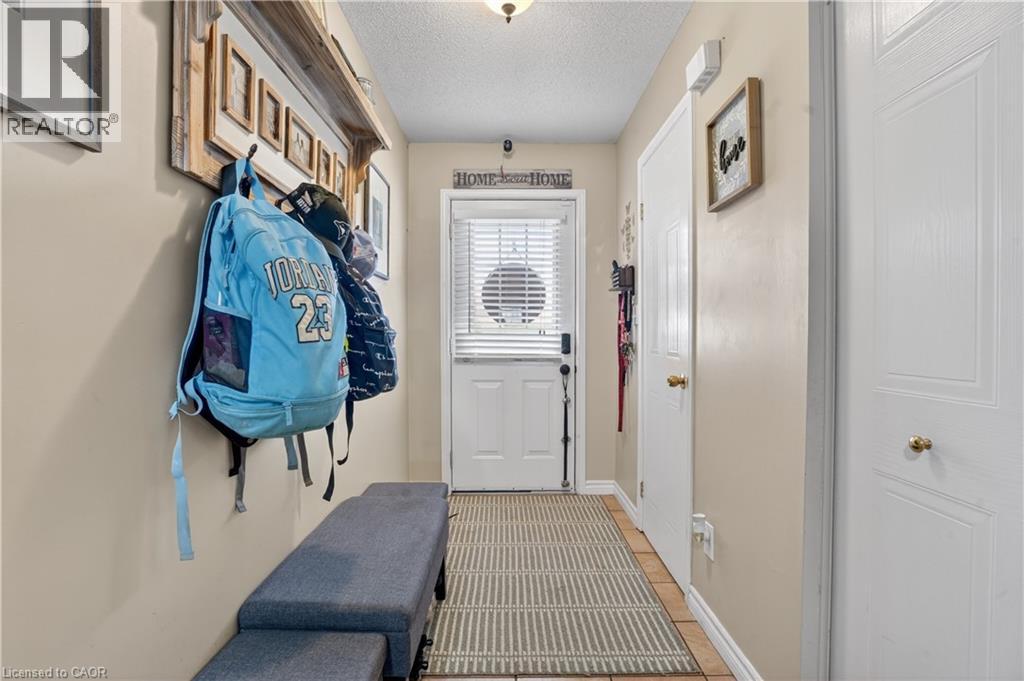 742 ANGLER Way, Waterloo, Ontario, N2K4L7 — Photo 4