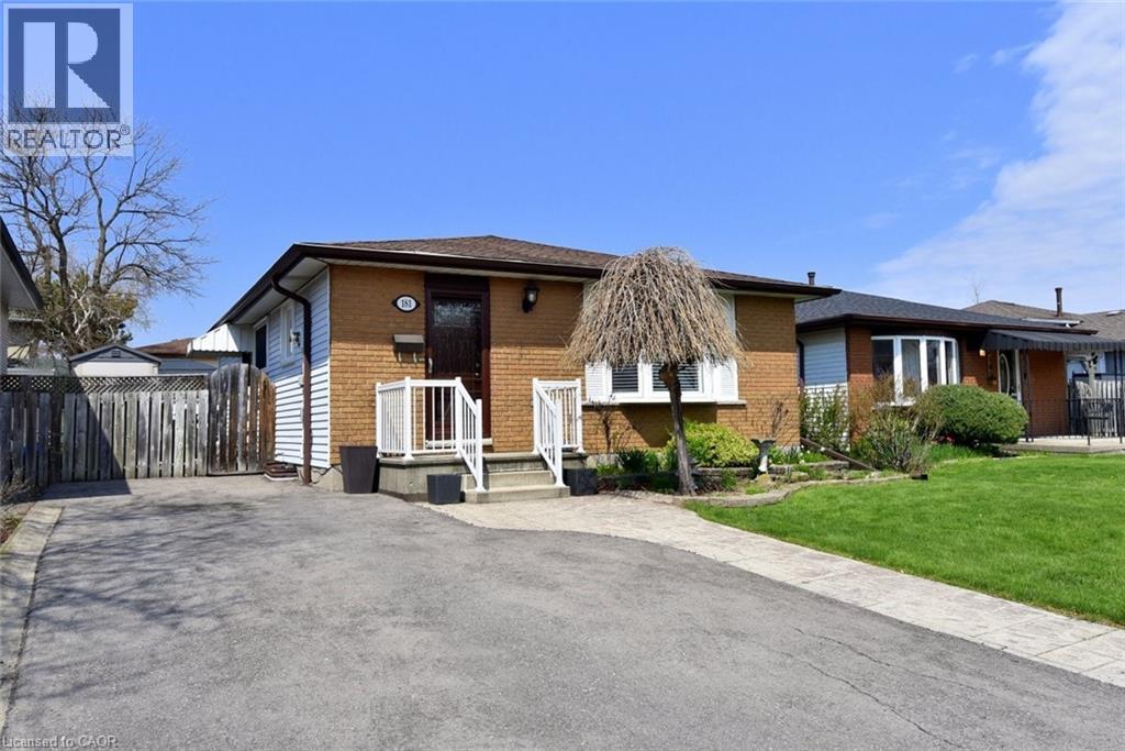 181 LAWNHURST Drive, Hamilton, Ontario, L8V4R2 — Photo 2