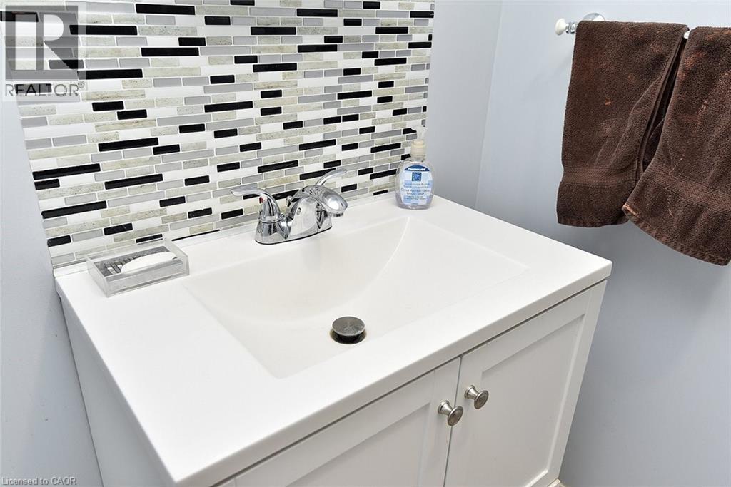 181 LAWNHURST Drive, Hamilton, Ontario, L8V4R2 — Photo 35