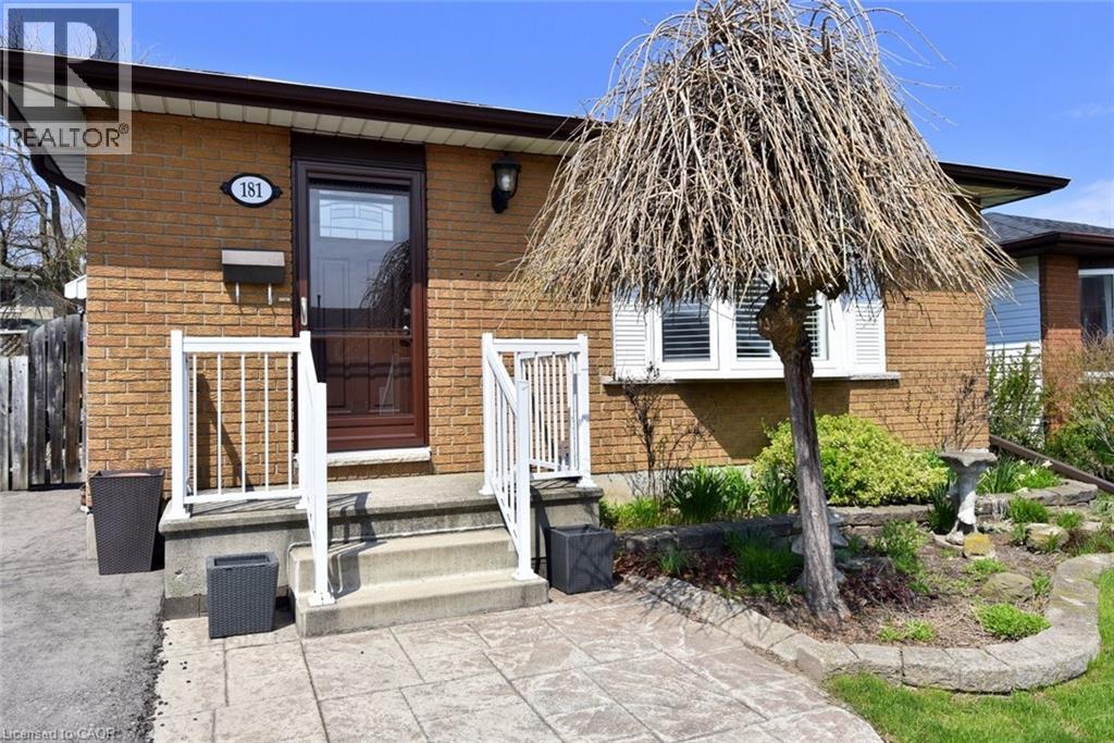 181 LAWNHURST Drive, Hamilton, Ontario, L8V4R2 — Photo 4
