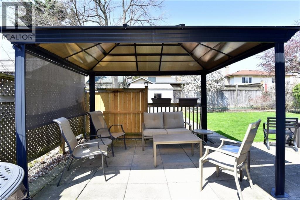 181 LAWNHURST Drive, Hamilton, Ontario, L8V4R2 — Photo 7