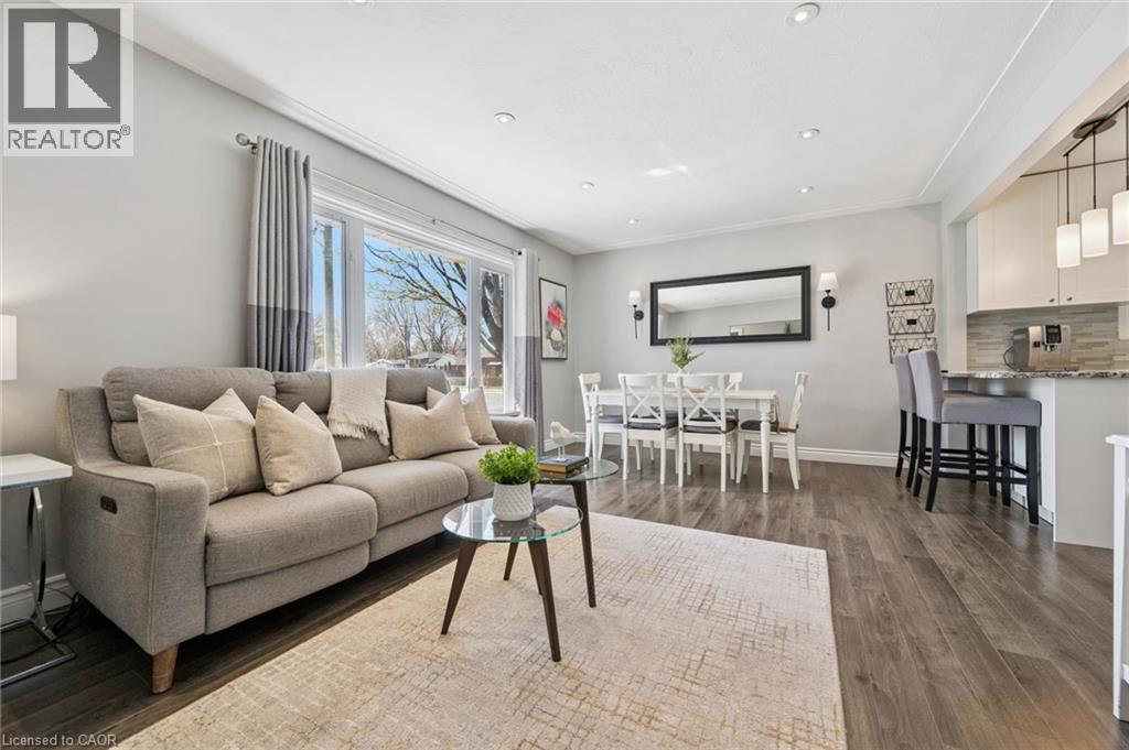 1311 ROYAL Drive, Burlington, Ontario, L7P2G2 — Photo 5