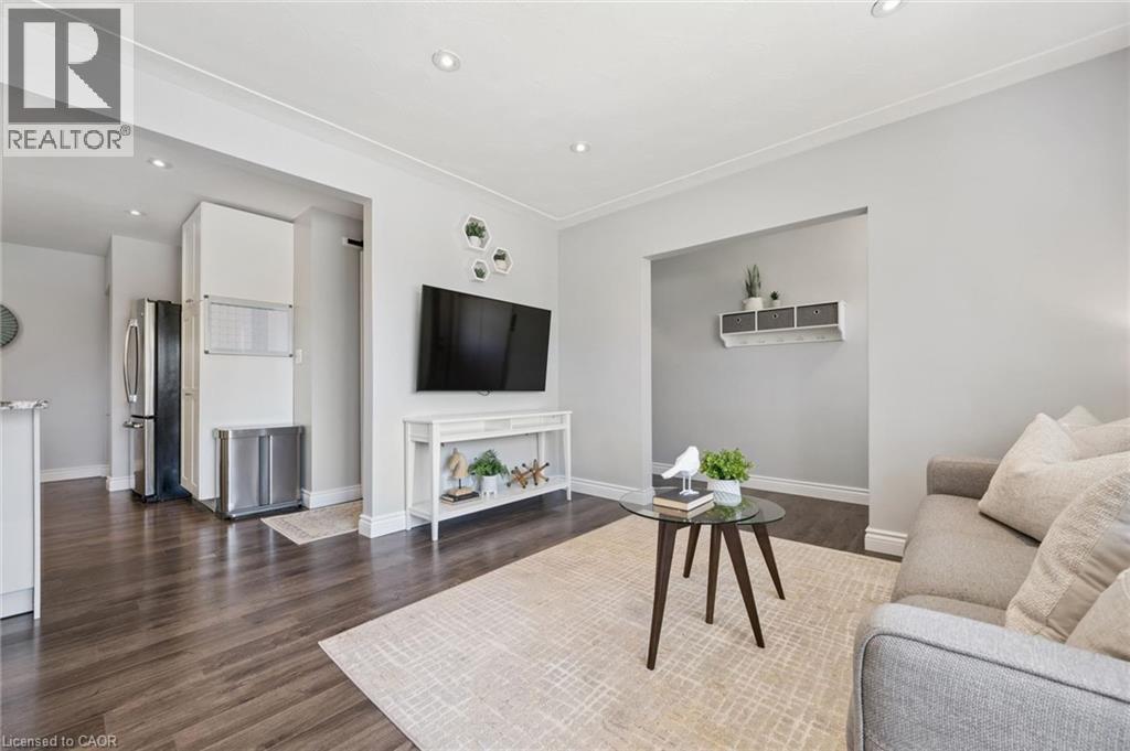 1311 ROYAL Drive, Burlington, Ontario, L7P2G2 — Photo 9