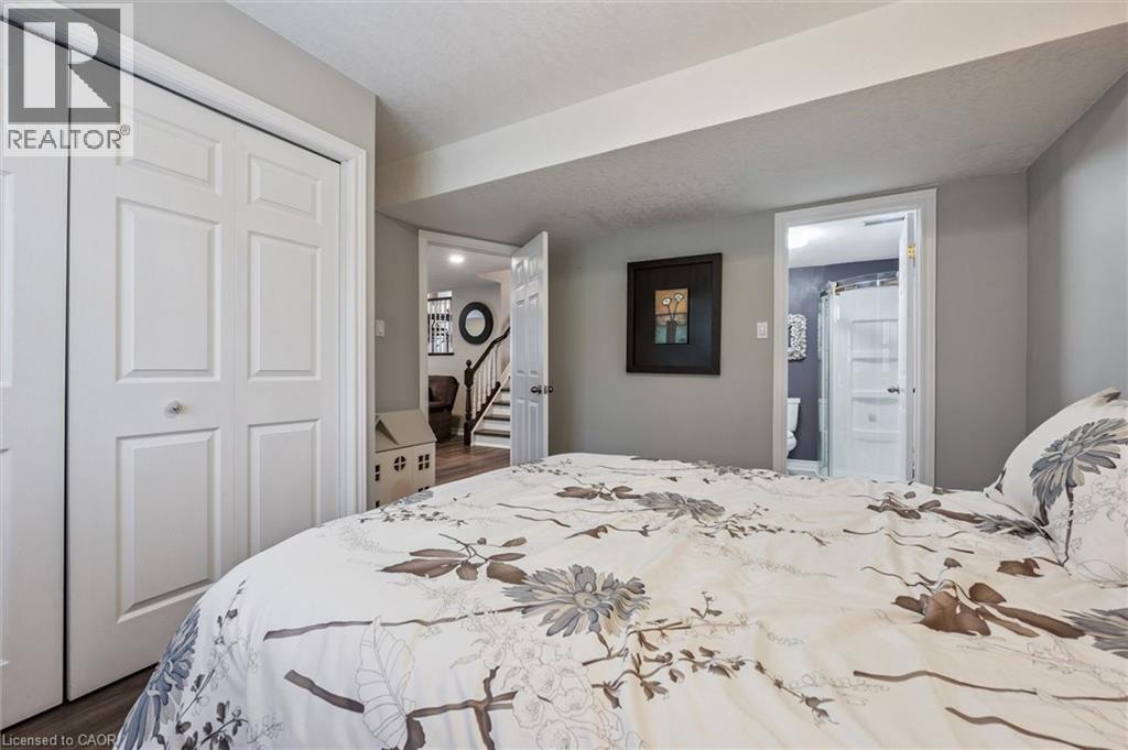 79 FAIRLAKE Drive, Cambridge, Ontario, N1S4Z4 — Photo 30