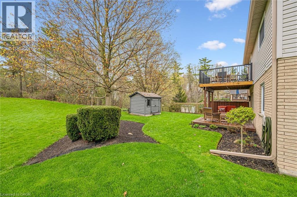 79 FAIRLAKE Drive, Cambridge, Ontario, N1S4Z4 — Photo 45