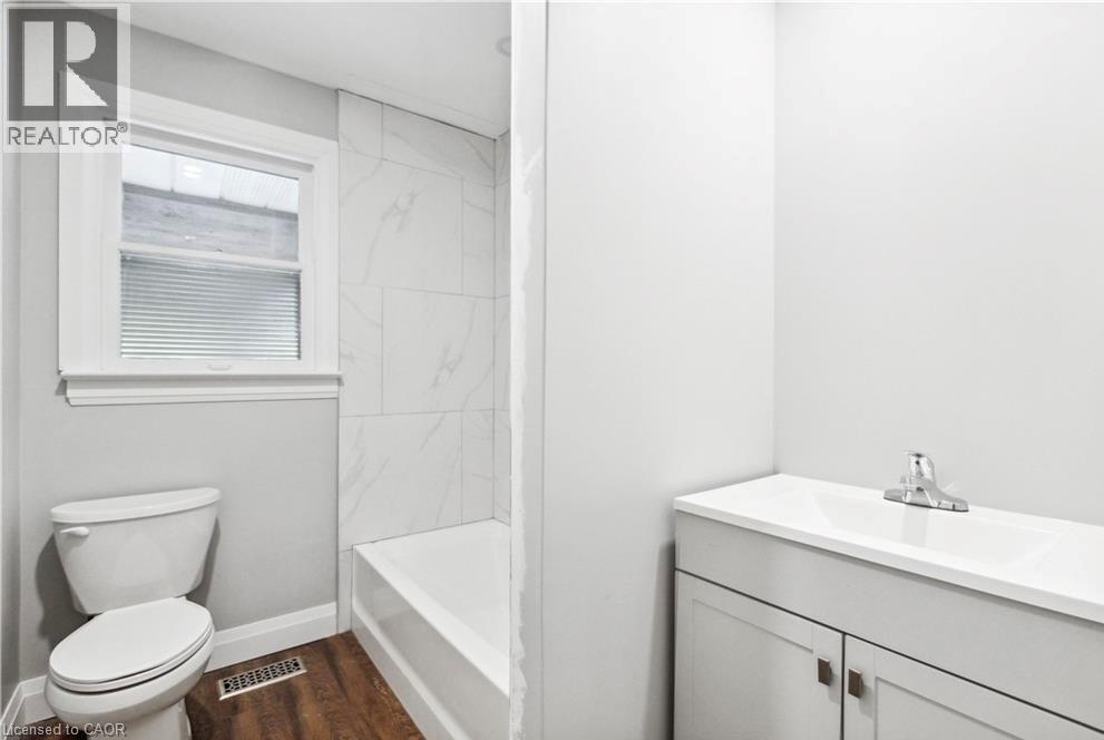 23 TERRANCE Drive Unit# UPPER, Brantford, Ontario, N3R3G2 — Photo 21