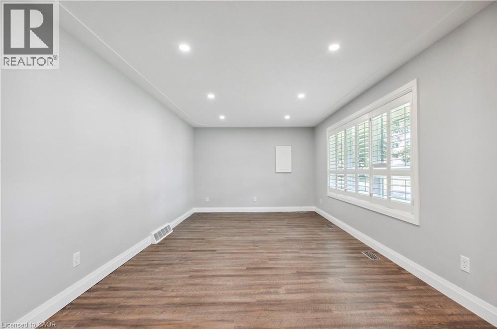 23 TERRANCE Drive Unit# UPPER, Brantford, Ontario, N3R3G2 — Photo 7