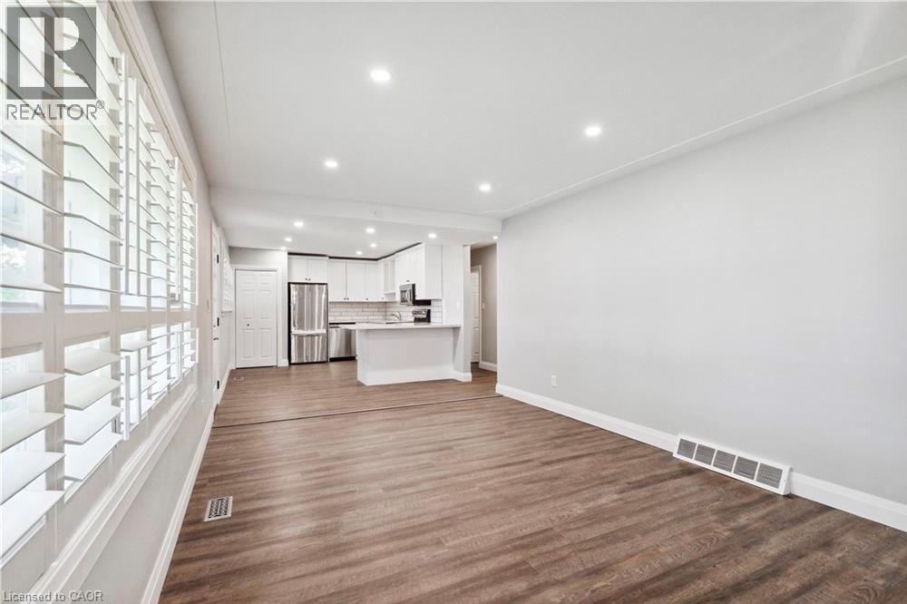 23 TERRANCE Drive Unit# UPPER, Brantford, Ontario, N3R3G2 — Photo 8