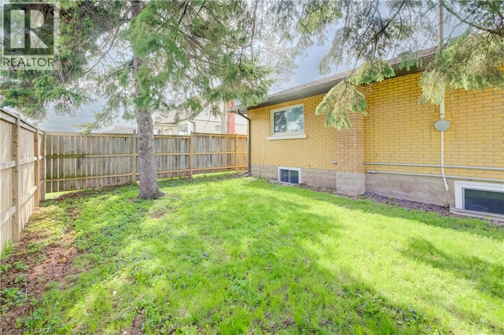 361 PROSPECT Avenue, Kitchener, Ontario, N2A1C9 — Photo 2