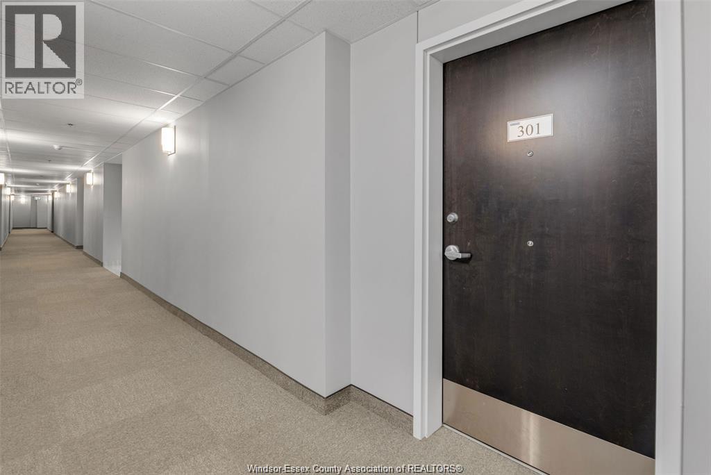 728 BROWNSTONE Unit# 301, Lakeshore, Ontario, N9K0C4 — Photo 27