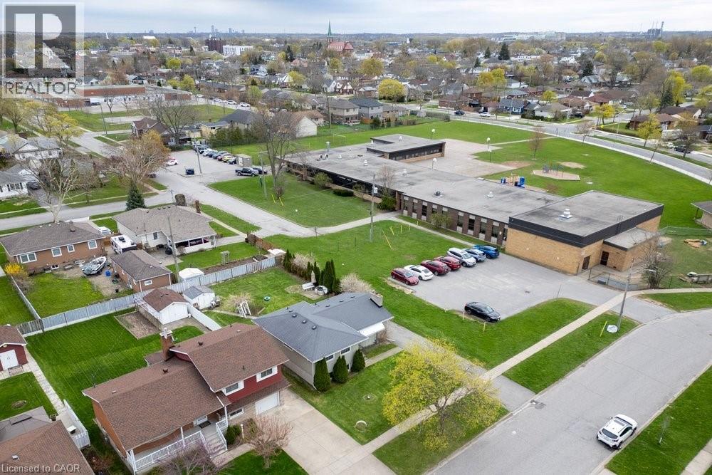 20 ST. CHARLES Drive, Thorold, Ontario, L2V2W4 — Photo 24
