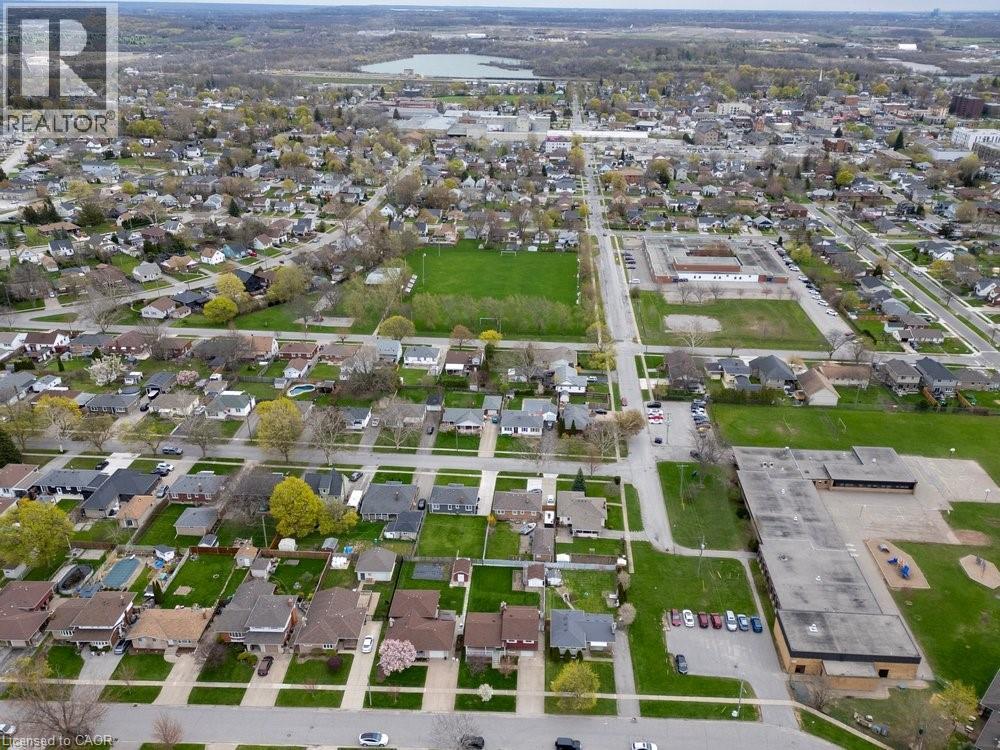 20 ST. CHARLES Drive, Thorold, Ontario, L2V2W4 — Photo 26