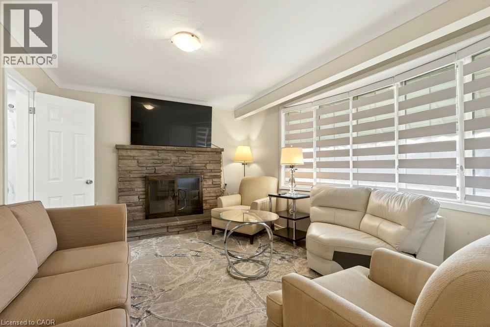 20 ST. CHARLES Drive, Thorold, Ontario, L2V2W4 — Photo 3