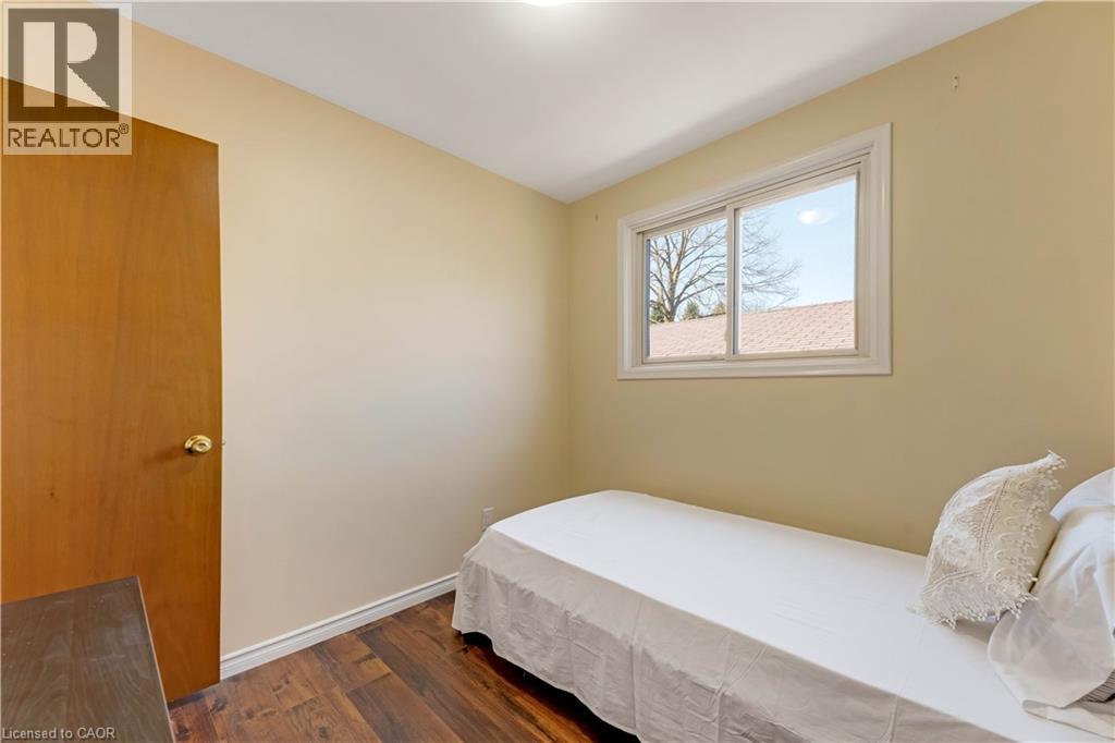 402 LAKEVIEW Drive, Waterloo, Ontario, N2L4Z6 — Photo 14