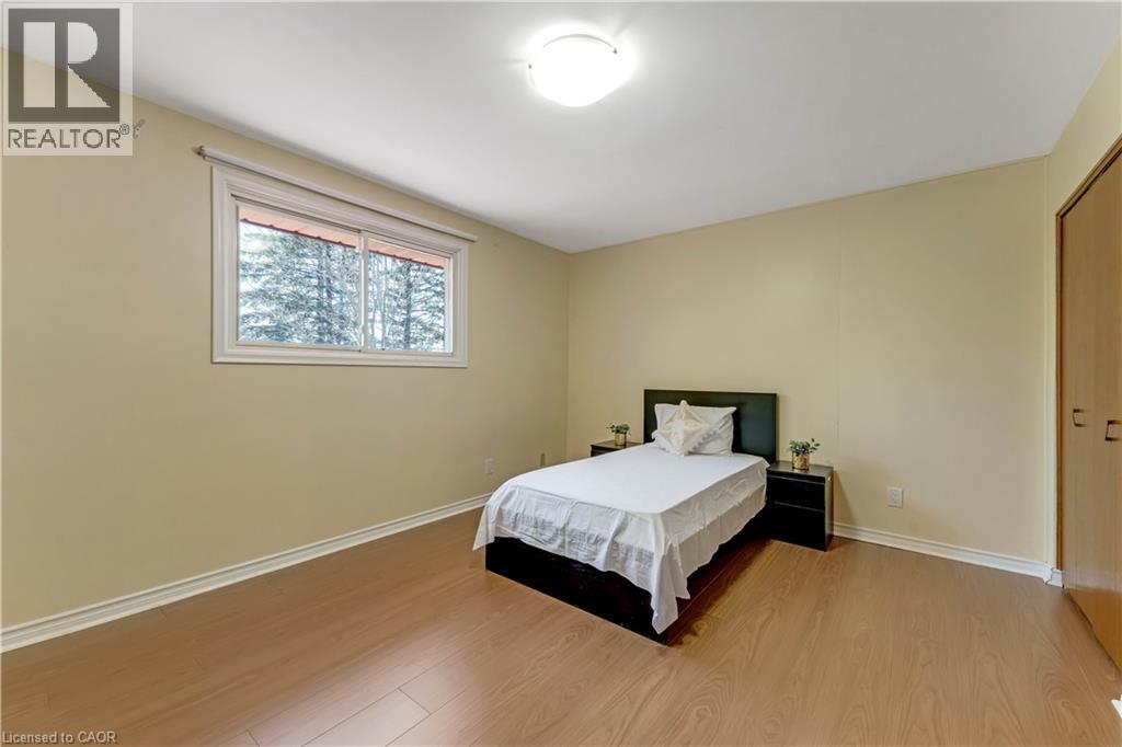 402 LAKEVIEW Drive, Waterloo, Ontario, N2L4Z6 — Photo 18