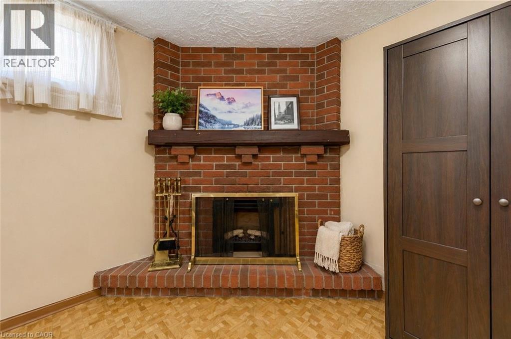 402 LAKEVIEW Drive, Waterloo, Ontario, N2L4Z6 — Photo 28