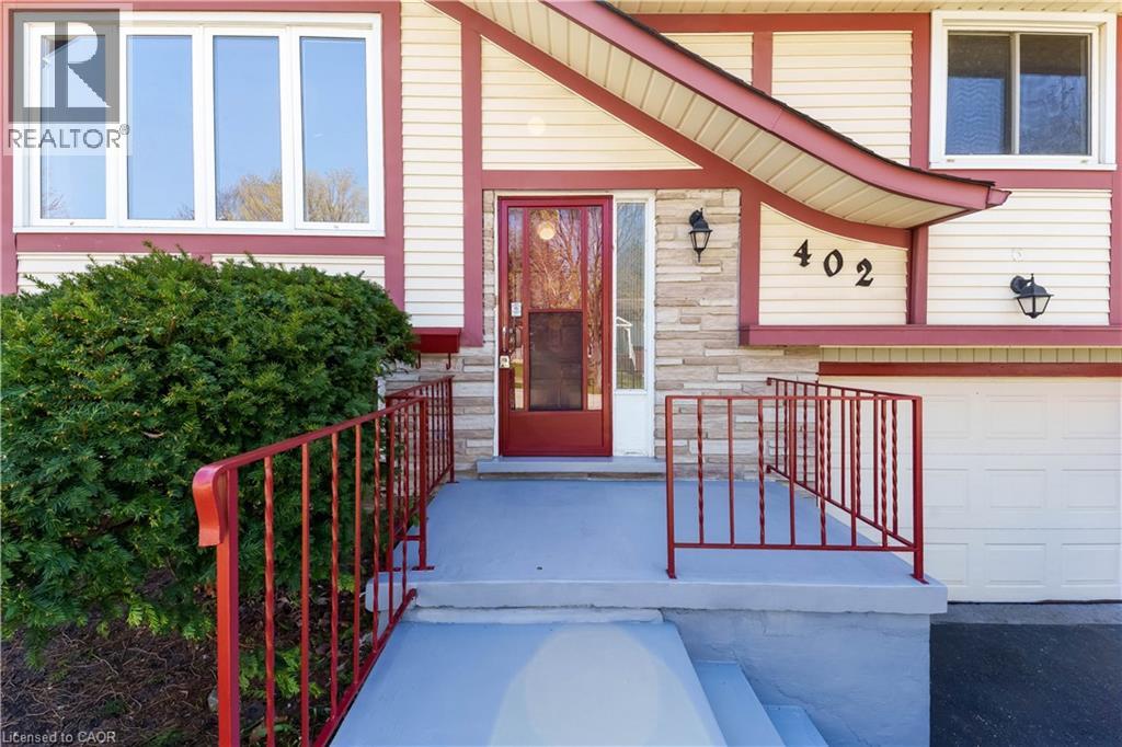 402 LAKEVIEW Drive, Waterloo, Ontario, N2L4Z6 — Photo 3