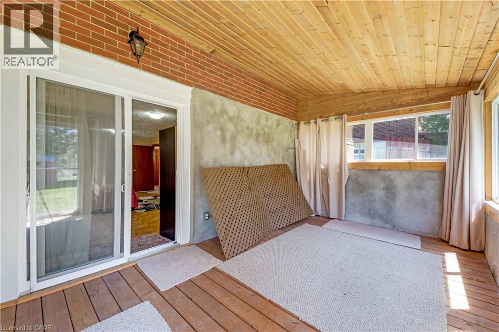 402 LAKEVIEW Drive, Waterloo, Ontario, N2L4Z6 — Photo 33