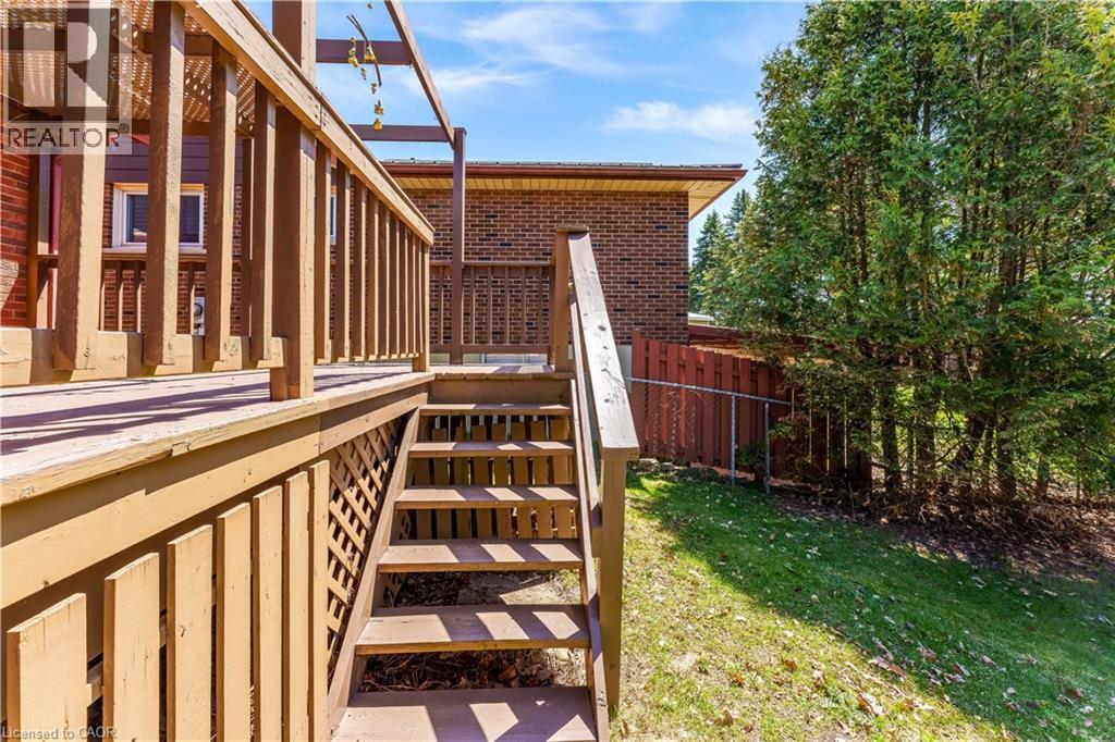 402 LAKEVIEW Drive, Waterloo, Ontario, N2L4Z6 — Photo 43