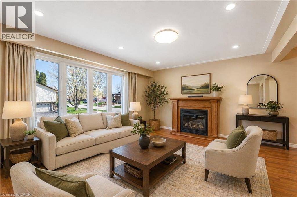 402 LAKEVIEW Drive, Waterloo, Ontario, N2L4Z6 — Photo 6