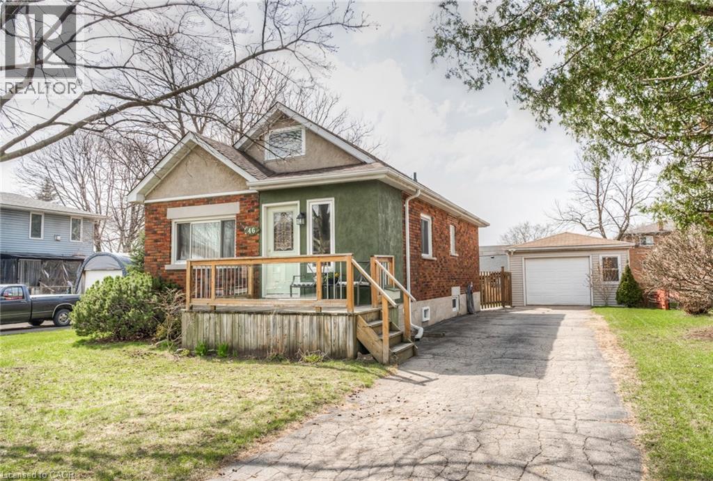 46 2 Avenue, Kitchener, Ontario, N2C1N5 — Photo 2