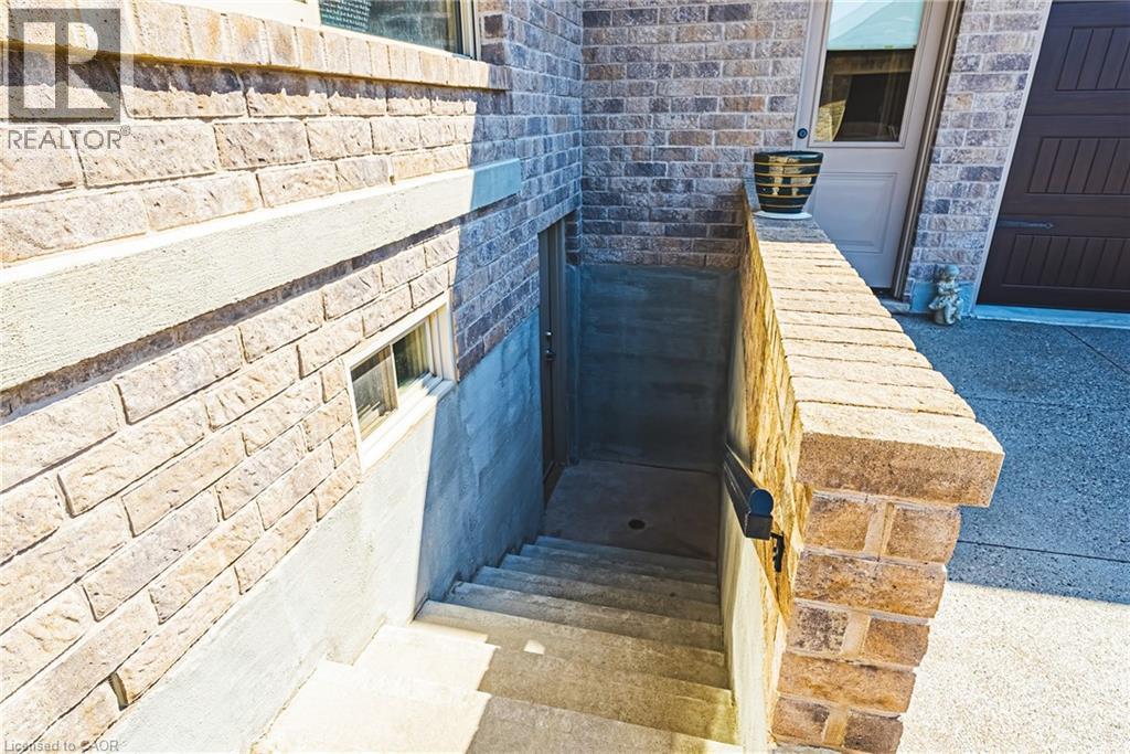 221 GLOVER Road, Stoney Creek, Ontario, L8E5H6 — Photo 42