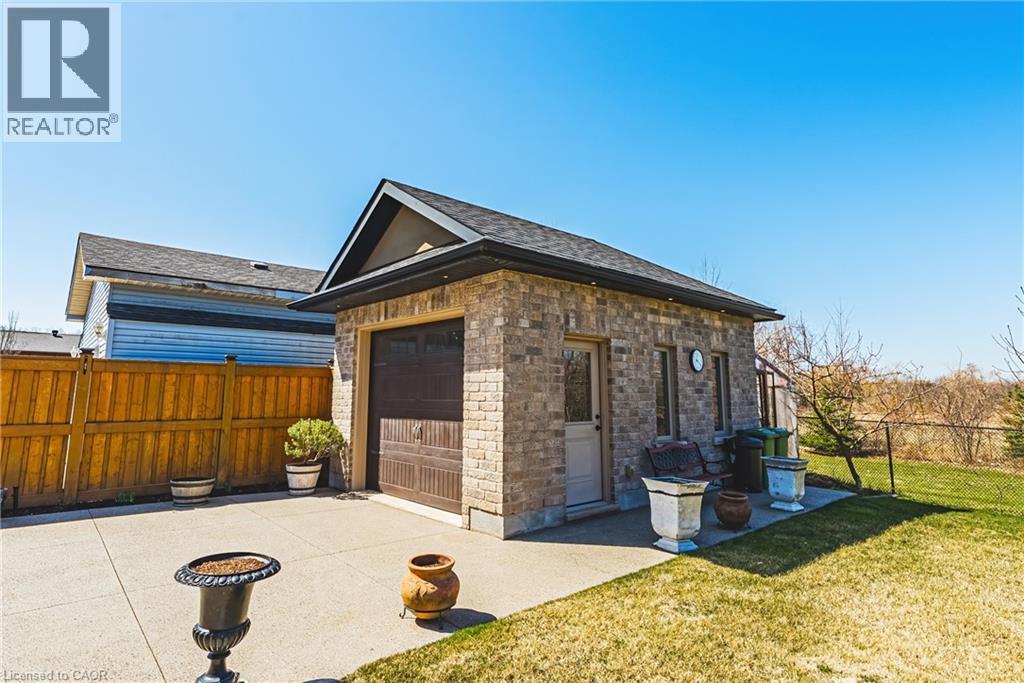 221 GLOVER Road, Stoney Creek, Ontario, L8E5H6 — Photo 44