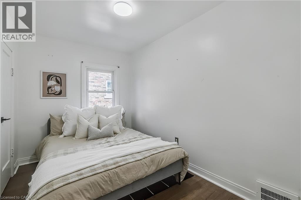 209 BEDFORD Road, Kitchener, Ontario, N2G3A5 — Photo 13