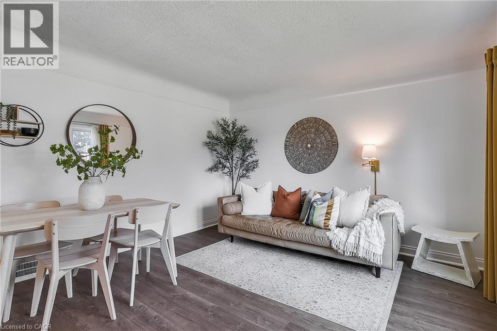 209 BEDFORD Road, Kitchener, Ontario, N2G3A5 — Photo 6