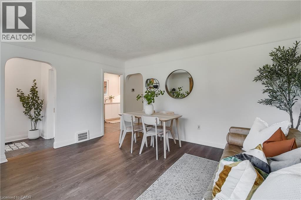 209 BEDFORD Road, Kitchener, Ontario, N2G3A5 — Photo 8