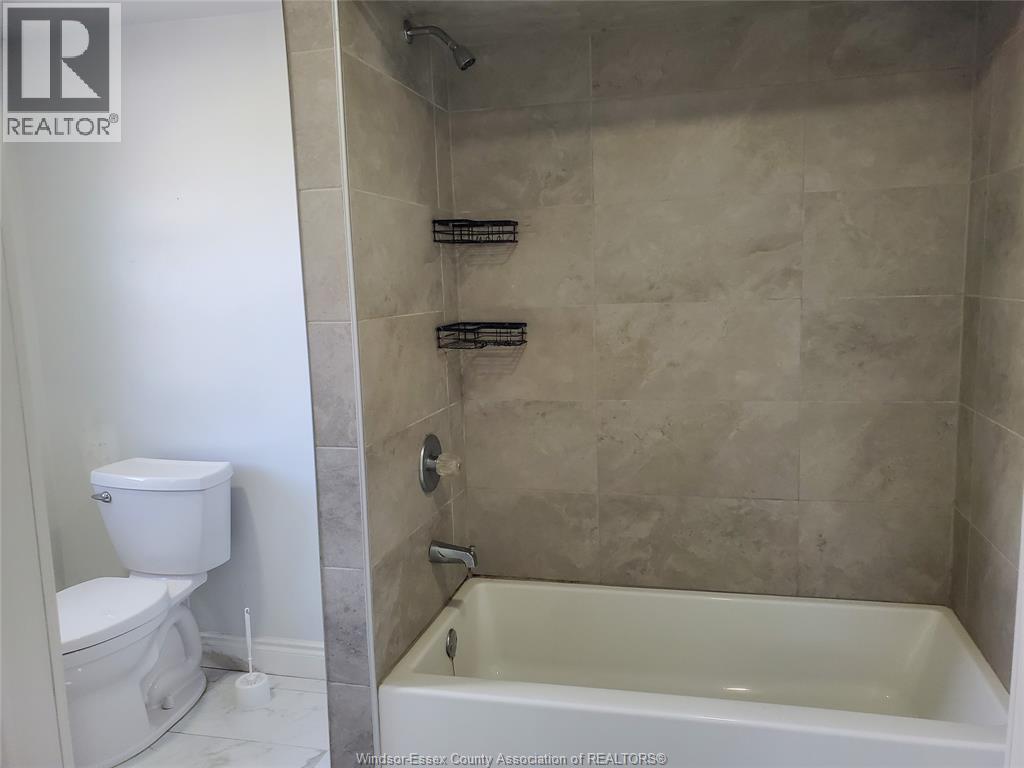 348 CAROLINE, Windsor, Ontario, N9A6A4 — Photo 17