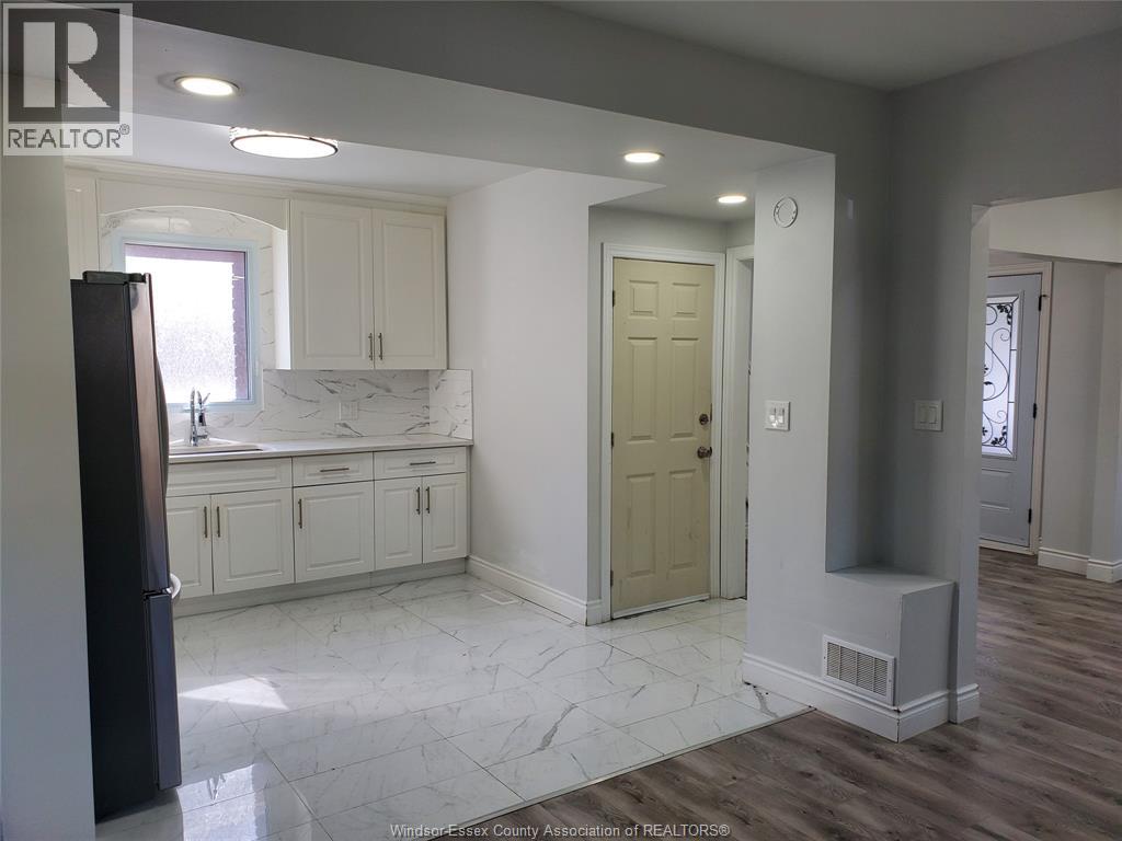 348 CAROLINE, Windsor, Ontario, N9A6A4 — Photo 9
