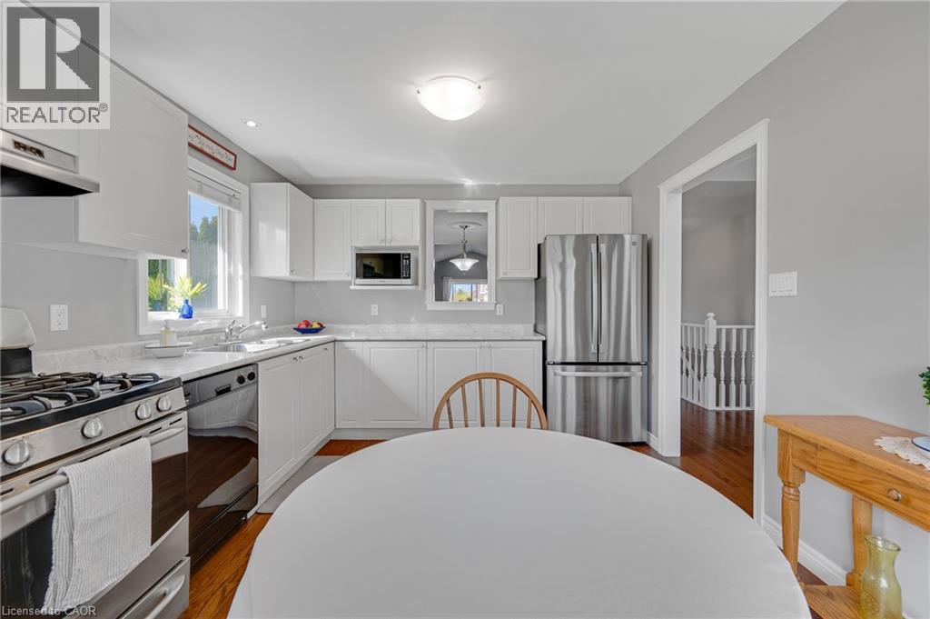 34 MARGARET Avenue, Grimsby, Ontario, L3M5L4 — Photo 10