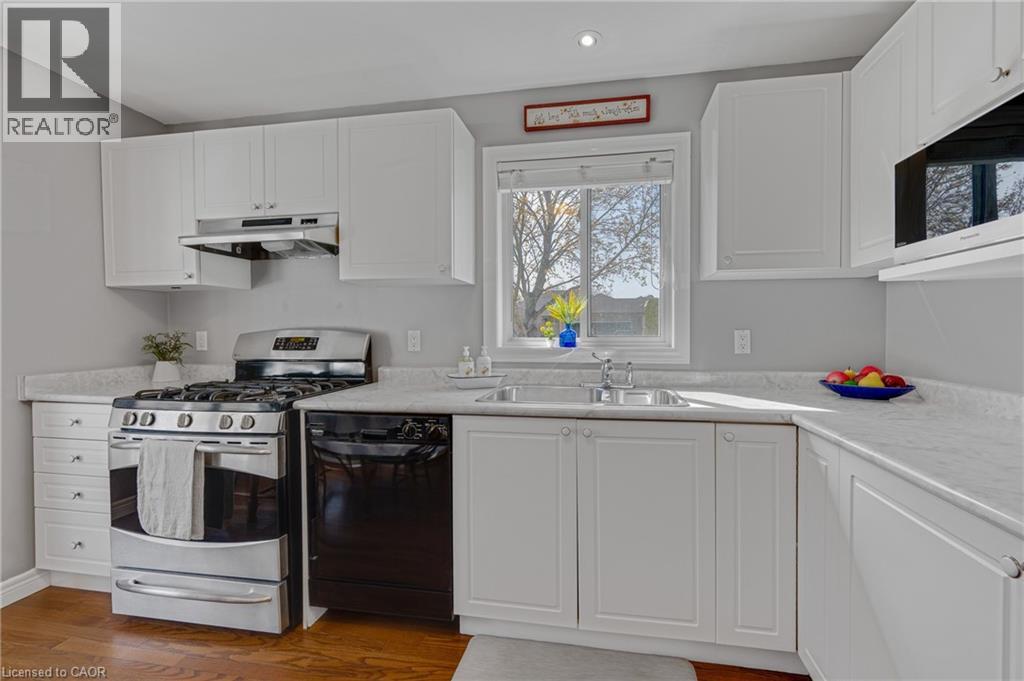 34 MARGARET Avenue, Grimsby, Ontario, L3M5L4 — Photo 11