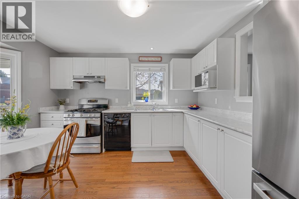 34 MARGARET Avenue, Grimsby, Ontario, L3M5L4 — Photo 8